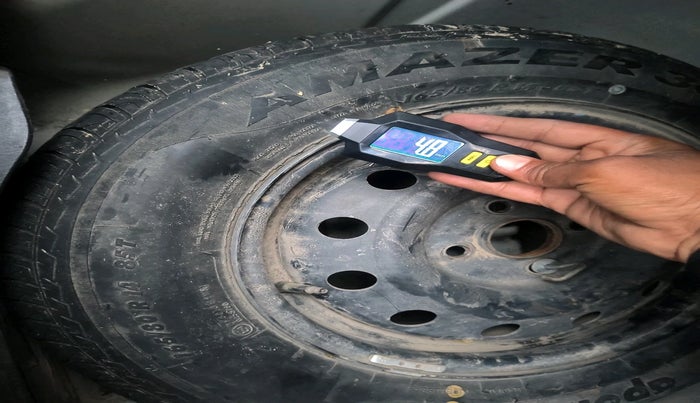 2016 Maruti Swift Dzire VXI, Petrol, Manual, 41,492 km, tyre