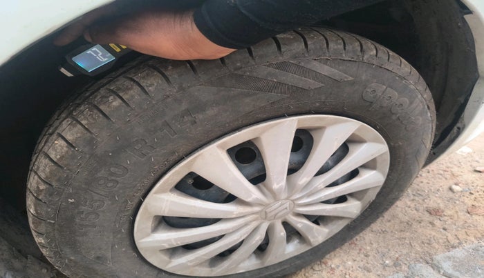 2016 Maruti Swift Dzire VXI, Petrol, Manual, 41,492 km, tyre