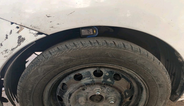 2015 Hyundai Eon MAGNA +, Petrol, Manual, 47,489 km, tyre