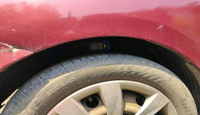 2011 Hyundai Eon SPORTZ, Petrol, Manual, 42,531 km, tyre