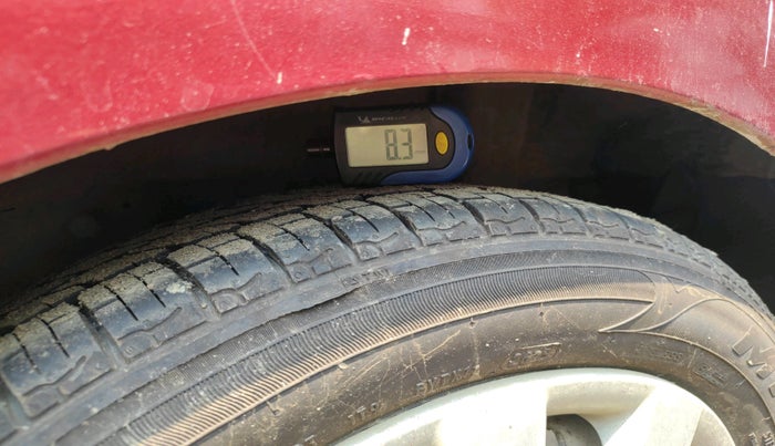 2011 Hyundai Eon SPORTZ, Petrol, Manual, 42,531 km, tyre