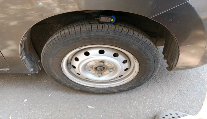 2011 Maruti Wagon R 1.0 LXI, Petrol, Manual, 33,271 km, tyre