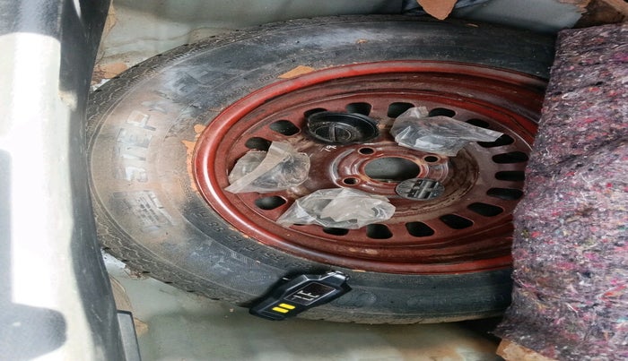 2022 Nissan MAGNITE XE, Petrol, Manual, 34,388 km, tyre