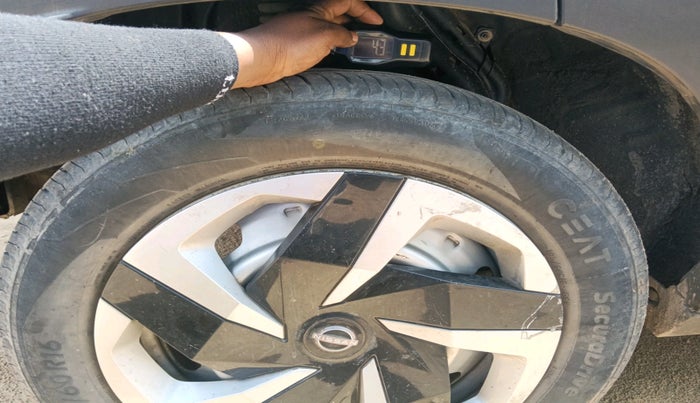 2022 Nissan MAGNITE XE, Petrol, Manual, 34,388 km, tyre