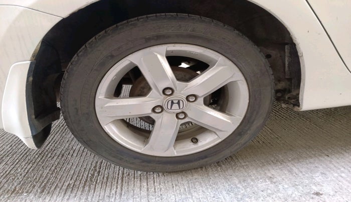 2011 Honda City 1.5L I-VTEC V AT, Petrol, Automatic, 1,25,486 km, tyre