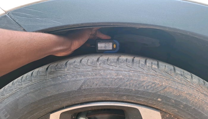 2022 Tata NEXON XZA PLUS (PREMIUM) PETROL, Petrol, Automatic, 31,646 km, tyre