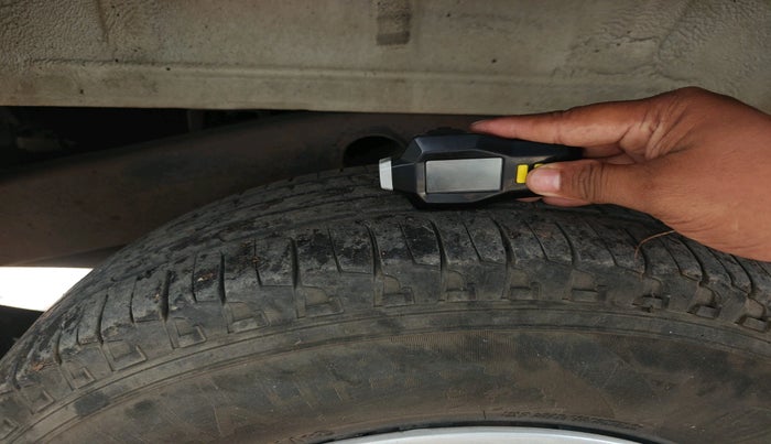 2012 Mahindra Bolero ZLX BS IV, Diesel, Manual, 1,01,832 km, tyre