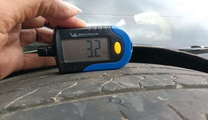 2017 Ford Ecosport TITANIUM 1.5L DIESEL, Diesel, Manual, 1,48,183 km, tyre