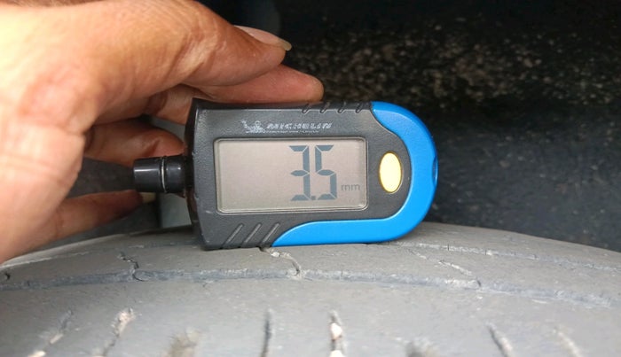 2017 Ford Ecosport TITANIUM 1.5L DIESEL, Diesel, Manual, 1,48,183 km, tyre