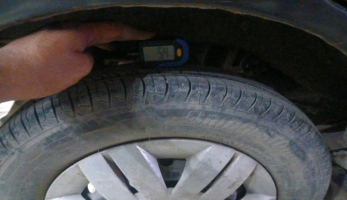 2021 Maruti Alto LXI OPT CNG, CNG, Manual, 58,878 km, tyre