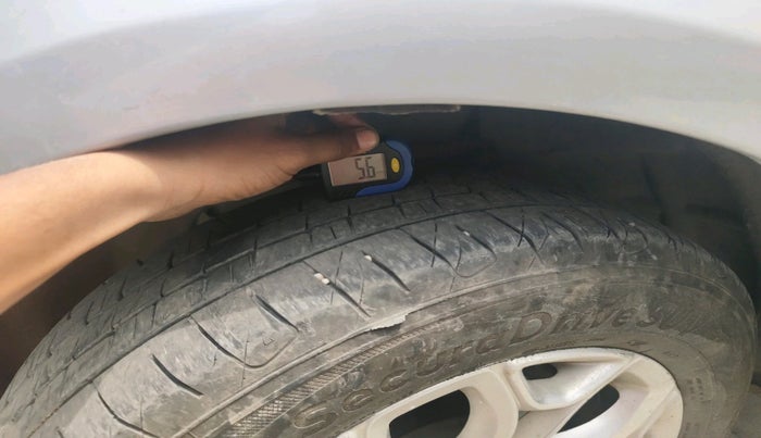 2017 Ford Ecosport TITANIUM 1.5L DIESEL, Diesel, Manual, 1,23,456 km, tyre