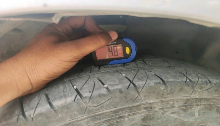 2017 Ford Ecosport TITANIUM 1.5L DIESEL, Diesel, Manual, 1,23,456 km, tyre