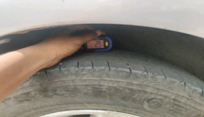 2017 Ford Ecosport TITANIUM 1.5L DIESEL, Diesel, Manual, 1,23,456 km, tyre