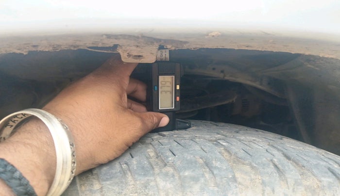 2011 Toyota Fortuner 3.0 4X4 MT, Diesel, Manual, 1,64,563 km, tyre