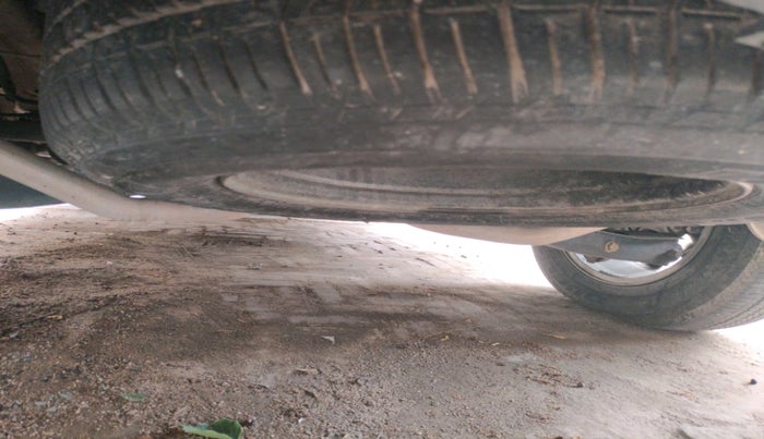 2016 Mahindra XUV500 W10, Diesel, Manual, 1,09,507 km, tyre