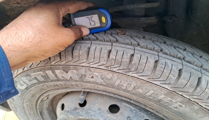 2012 Maruti Alto LX, Petrol, Manual, 90,750 km, tyre