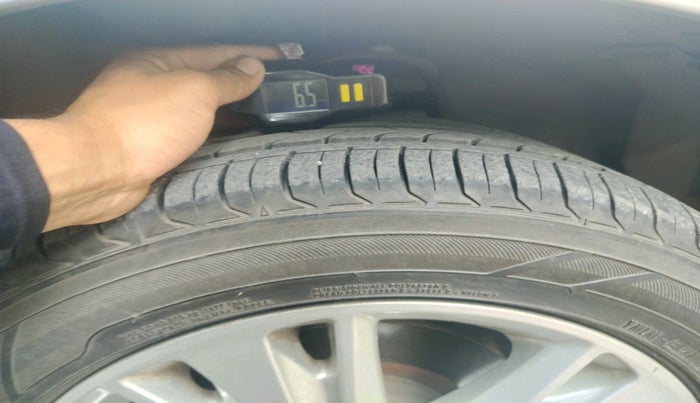 2018 Toyota Innova Crysta 2.7 ZX AT 7 STR, Petrol, Automatic, 52,237 km, tyre