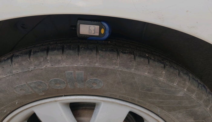 2013 Hyundai i20 SPORTZ 1.2, Petrol, Manual, 98,022 km, tyre