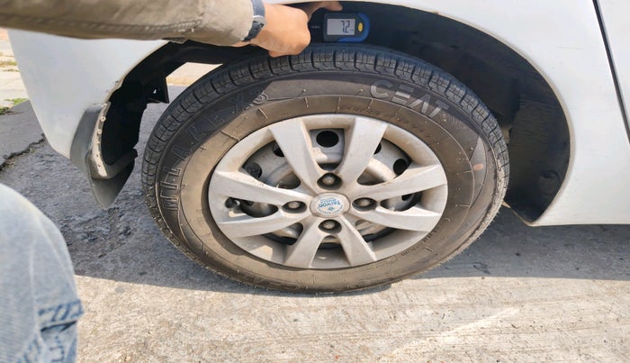 2013 Hyundai Eon ERA +, Petrol, Manual, 85,634 km, tyre