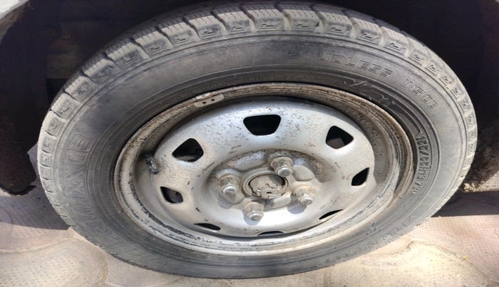 2011 Hyundai Santro Xing GL LPG, Petrol, Manual, 1,05,879 km, tyre