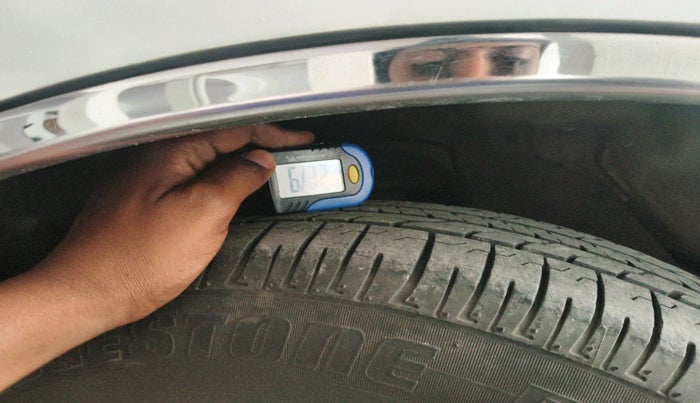 2021 Toyota Innova Crysta 2.4 VX 8 STR, Diesel, Manual, 1,23,758 km, tyre