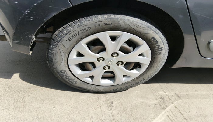 2016 Hyundai Grand i10 SPORTZ 1.2 KAPPA VTVT, Petrol, Manual, 42,649 km, tyre