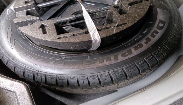 2021 Volkswagen Vento HIGHLINE PLUS 1.0L TSI AT, Petrol, Automatic, 7,210 km, tyre