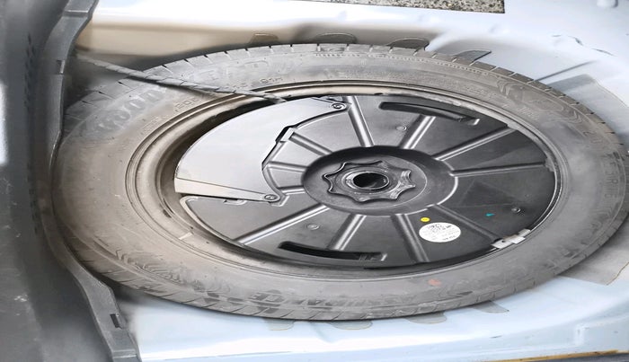 2022 Skoda KUSHAQ STYLE 1.0L TSI AT (6 AIRBAGS), Petrol, Automatic, 64,275 km, tyre