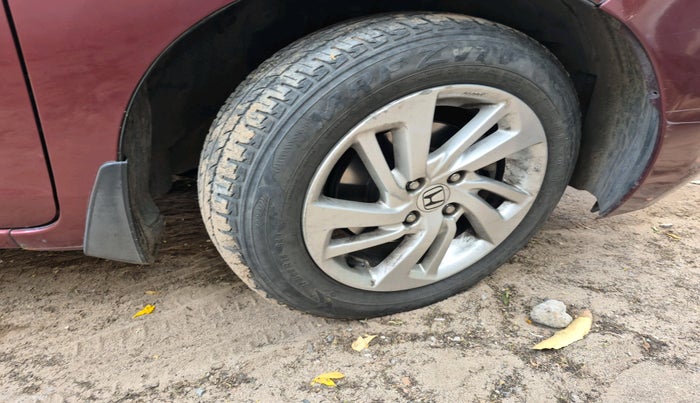 2017 Honda Jazz 1.2L I-VTEC V AT, Petrol, Automatic, 93,545 km, tyre