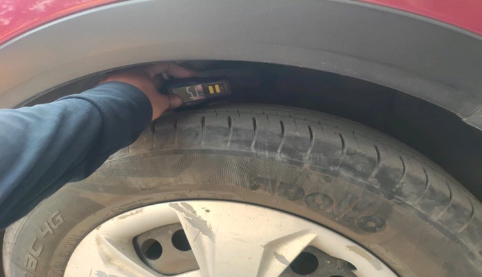 2017 Hyundai Creta E PLUS 1.6 PETROL, Petrol, Manual, 90,545 km, tyre