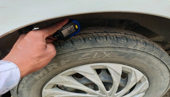 2021 Maruti Alto VXI, CNG, Manual, 65,203 km, tyre