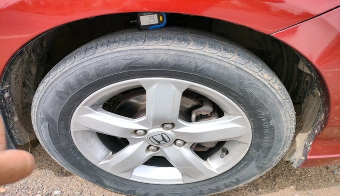 2011 Honda City 1.5L I-VTEC V AT, Petrol, Automatic, 1,09,818 km, tyre