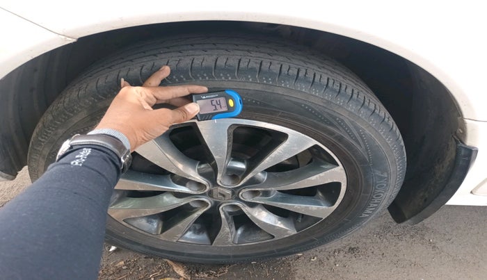 2012 Renault Koleos 4x4 AT, Diesel, Automatic, 1,02,742 km, tyre