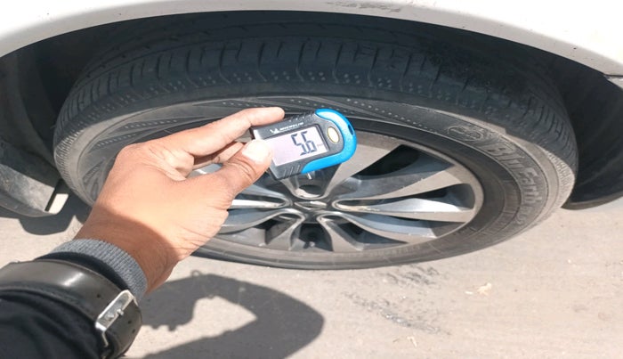 2012 Renault Koleos 4x4 AT, Diesel, Automatic, 1,02,742 km, tyre