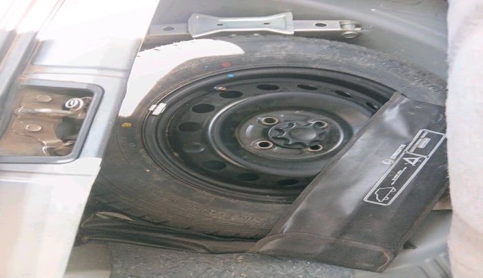 2014 Toyota Etios Liva G, Petrol, Manual, 39,752 km, tyre