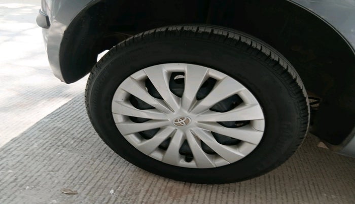 2014 Toyota Etios Liva G, Petrol, Manual, 39,752 km, tyre