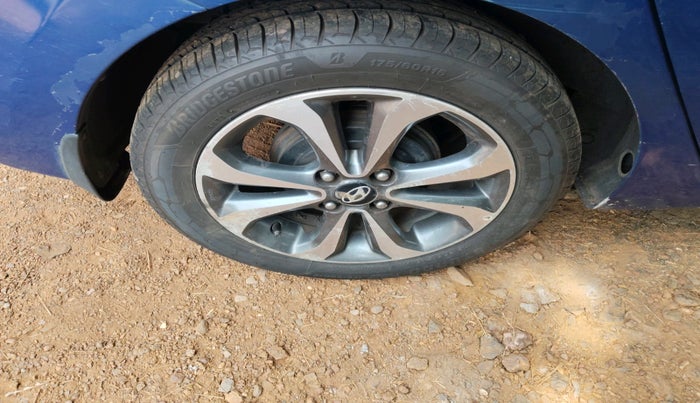 2015 Hyundai Xcent SX 1.2 (O), Petrol, Manual, 1,93,082 km, tyre