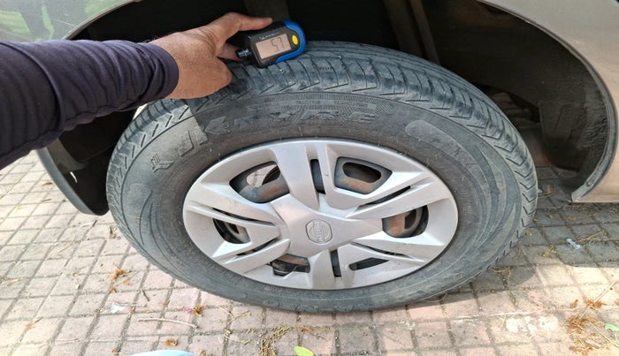 2017 Datsun Redi Go T (O), Petrol, Manual, 15,281 km, tyre