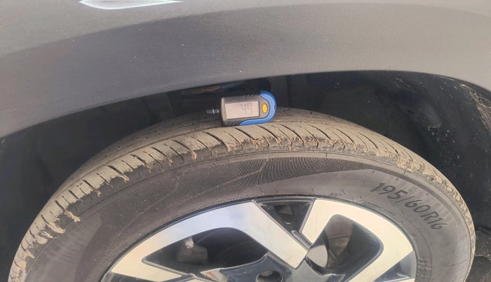 2022 Nissan MAGNITE XV TURBO CVT, Petrol, Automatic, 39,977 km, tyre