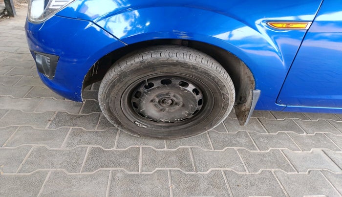 2013 Ford Figo ZXI 1.4 DIESEL, Diesel, Manual, 1,20,375 km, tyre