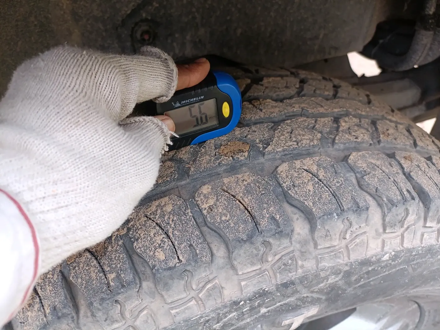 2020 Mahindra Thar LX  P 4WD AT CONVERTIBLE, Petrol, Automatic, 52,069 km, tyre