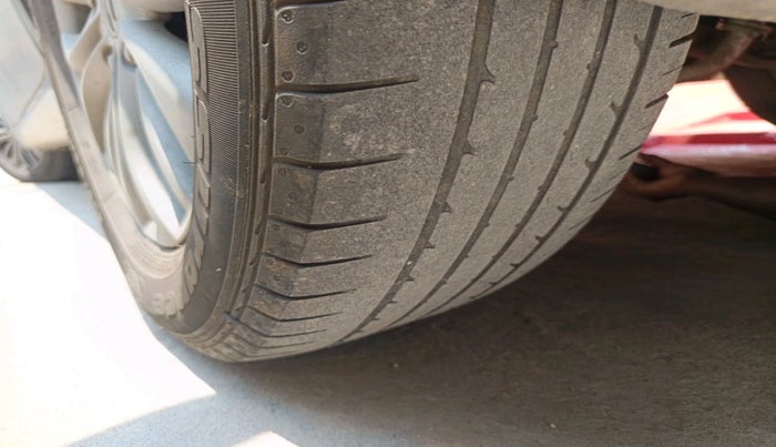 2017 Maruti S Cross ZETA 1.3, Diesel, Manual, 56,460 km, tyre