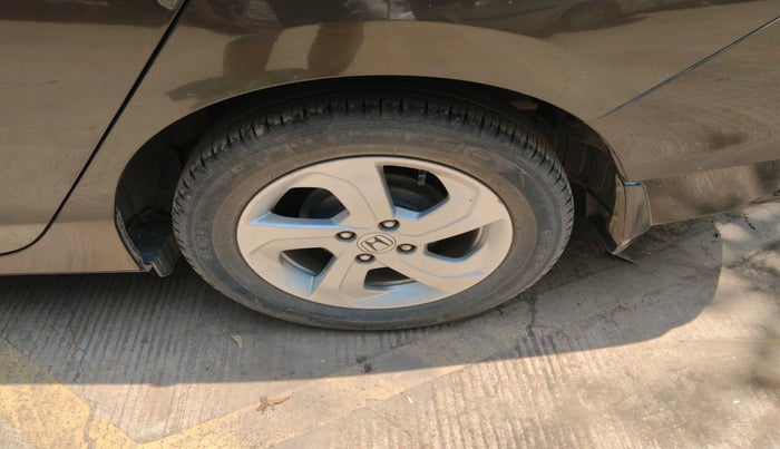 2015 Honda City 1.5L I-VTEC VX (O) MT, Petrol, Manual, 94,211 km, tyre