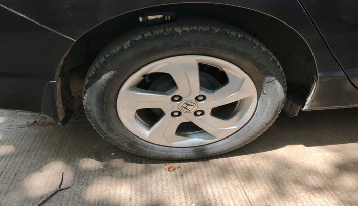 2015 Honda City 1.5L I-VTEC VX (O) MT, Petrol, Manual, 94,211 km, tyre