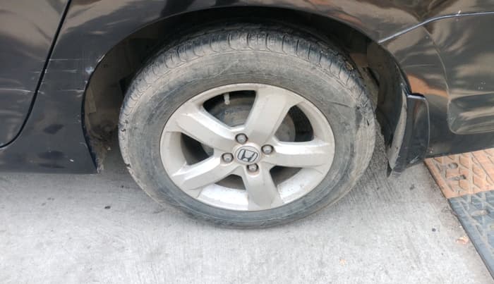 2013 Honda City 1.5L I-VTEC S MT, Petrol, Manual, 1,35,000 km, tyre