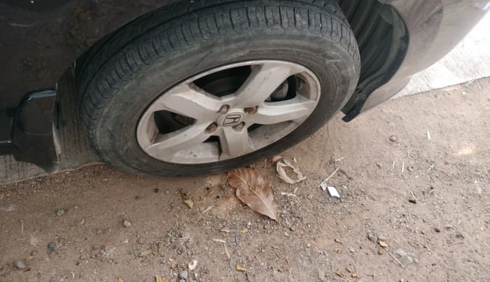 2013 Honda City 1.5L I-VTEC S MT, Petrol, Manual, 1,35,000 km, tyre