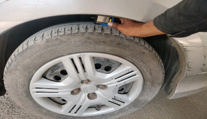 2009 Honda City 1.5L I-VTEC S MT, Petrol, Manual, 1,56,339 km, tyre