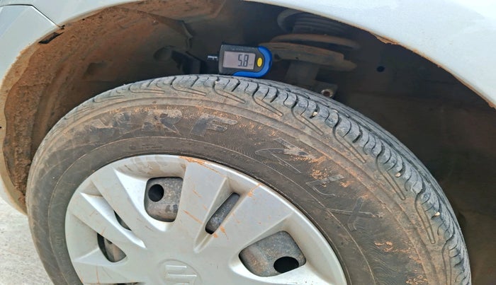 2014 Maruti Swift Dzire VXI, Petrol, Manual, 1,51,484 km, tyre