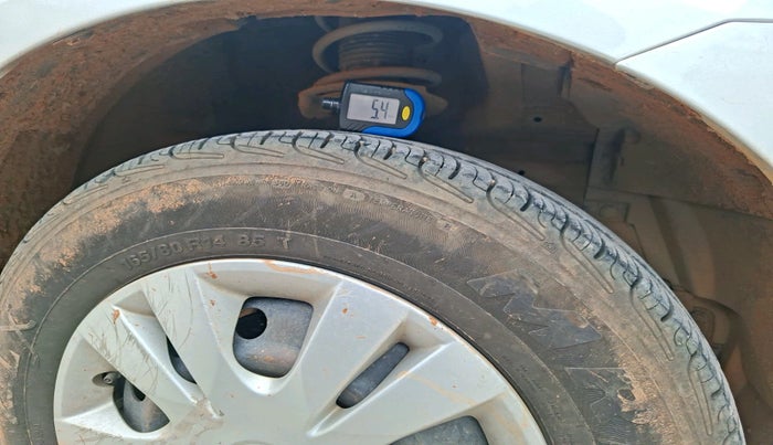 2014 Maruti Swift Dzire VXI, Petrol, Manual, 1,51,484 km, tyre