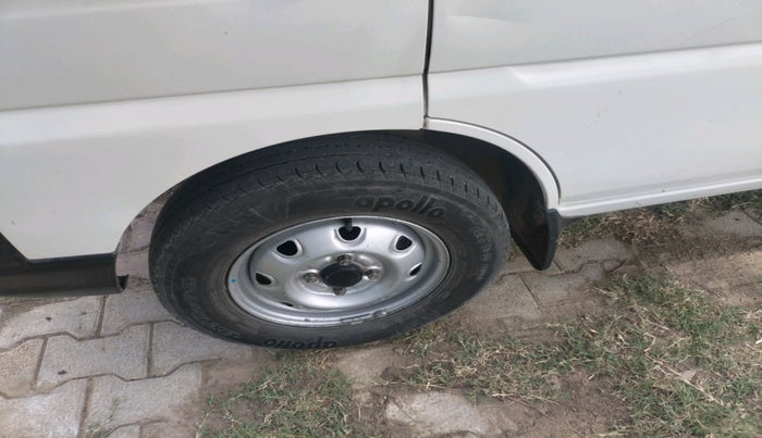 2022 Maruti Eeco 5 STR AC CNG (O), CNG, Manual, 66,195 km, tyre